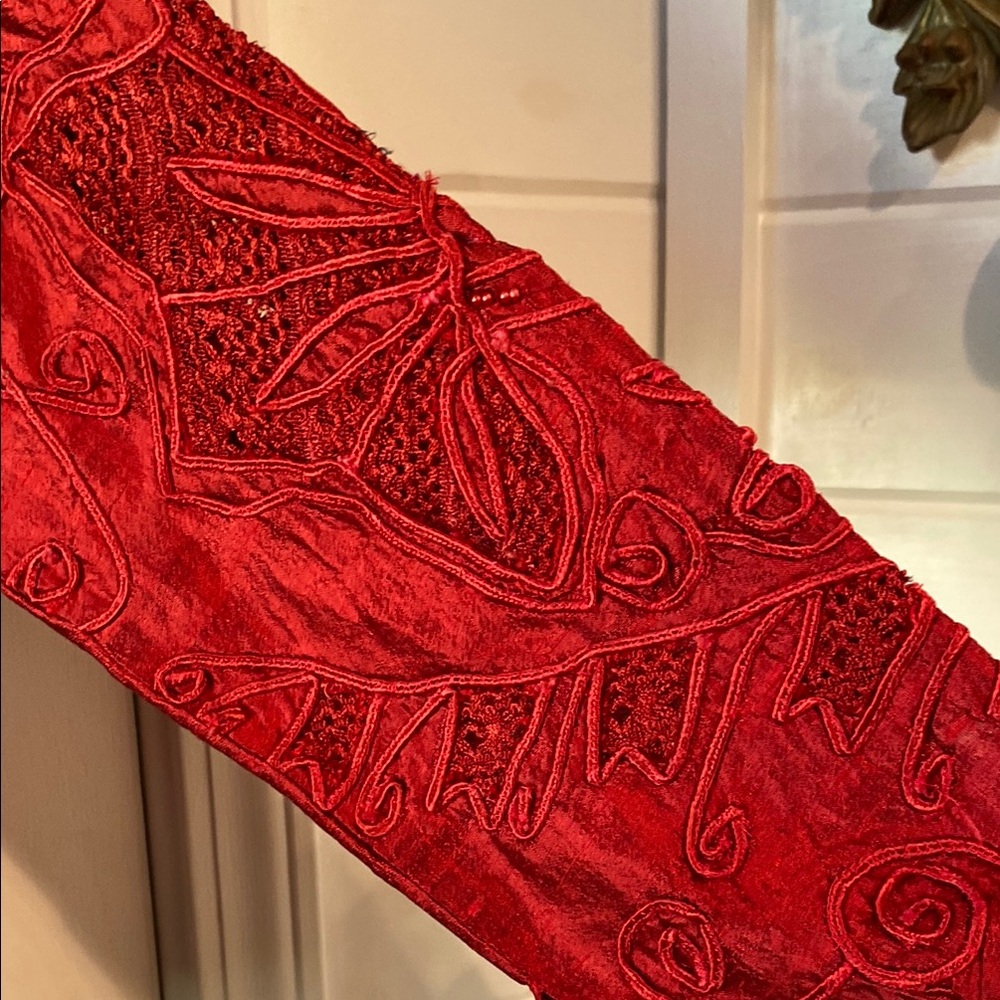 Vibrant Red Textured Suit Jacket with Tailored Fit - Picture 8 of 11